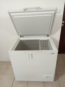 Prodám pultový mrazák Zanussi 210l. - 4