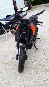 KTM Duke 125, 390 ABS 2019 na N.D. - 4