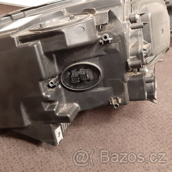 BMW 5 F10 F11 LCi xenon pravý 7317132 - 4