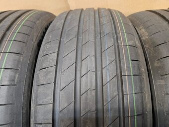 225/45R18 95Y Goodyear Eagle F1 Asymetric 6 - 4