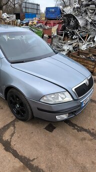 Škoda Octavia liftback 2006 2.0tdi na náhradní díly - 4