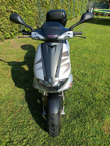 Prodám Italský značkový skůtr Gilera Runner 50 SP - 4