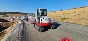 Takeuchi fr 257 bagr 6 tun  kontejnerová přeprava  7tun - 4