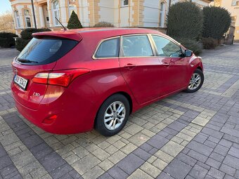 Hyundai i30 CZ 101tis km benzin 2015 - 4