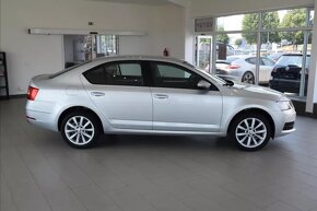 Škoda Octavia 1.5 TSI Active r. 2019. 76367 km - 4