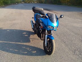 Yamaha FZS 600 Fazer - 4