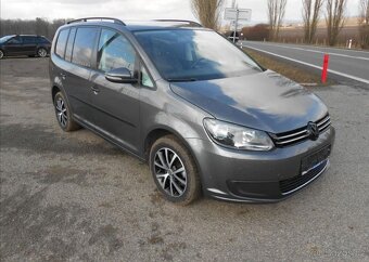 Volkswagen Touran 1,6 TDI 77 kW Serviska 7 Míst benzín - 4