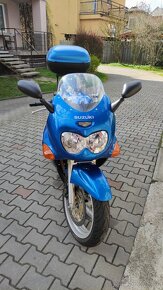 Suzuki GSX 600F - 4