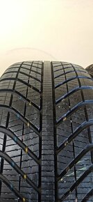 Goodyear 205/50 R17 89V 1x6,5mm; 1x5,5mm - 4