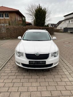 Prodám krásný vůz Škoda Super II 2.0TDi 103Kw DSQ 2013 - 4