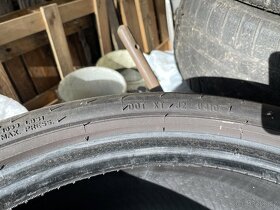 Pirelli PZERO Rosso 295/30 R18 - 4