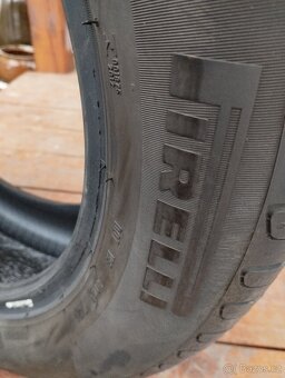 Pneu 215/55/17 Pirelli zánovní - 4