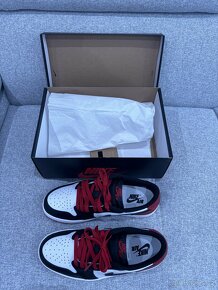 Air Jordan 1 low OG (Black toe) vel 41 - 4