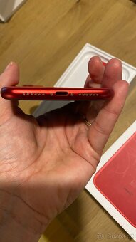 iPhone 11 64GB Red, top stav - 4