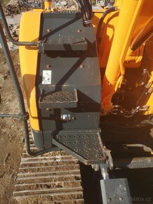 Pasovy bagr Hyundai 145 lrc9.ne Cat.Jcb - 4