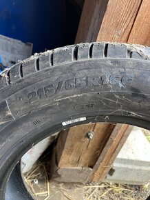 Pneu Michelin 215/65R 16c - 4