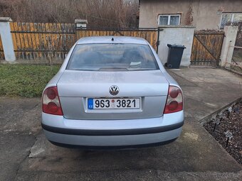 VW Passat - 4