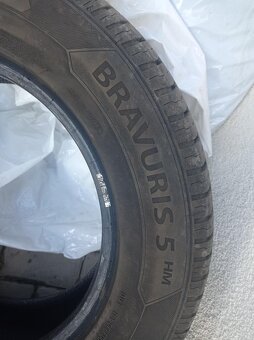 Barum Bravuris 5  215/65 R16 98H - 4