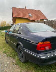 BMW E39 520i  MANUÁL - 4