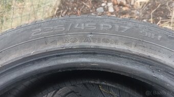 4x 225/45 R17 91H,4X zimní pneumatiky Nokian WRd3 hloubka de - 4