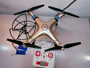 Dron SYMA X8HC - 4