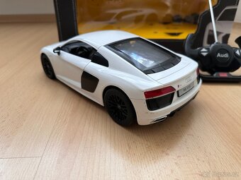 Audi R8 RC model 1:14 od Rastar - 4