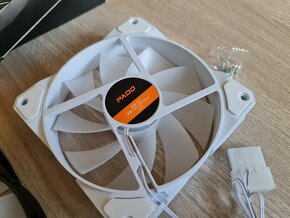 PC tuning RGB podsvicene vetracky 120mm (bila / cerna) nove - 4