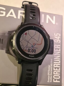 Garmin Forerunner 945 GPS hodinky s mapama - 4