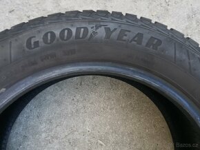 Zimní/Celoroční pneumatiky Goodyear 215/55 R17 94V - 4