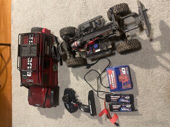 Traxxas trx 4 defender v dobrým stavu - 4