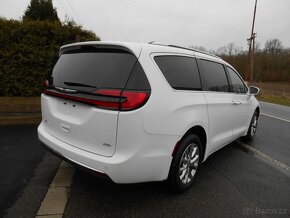 Chrysler Pacifica 3,6 4x4 AWD  Limited Adapttemp 2021 - 4