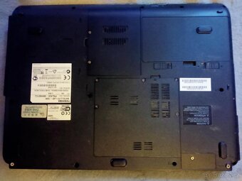 Toshiba Satellite L40_18W - 4