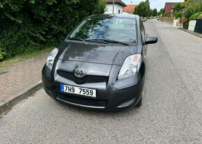 Toyota Yaris II 1,0 VVTi manuál Cool benzín - 4