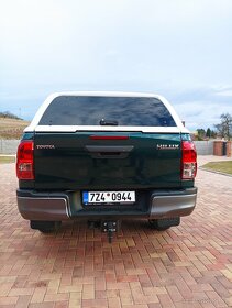 TOYOTA HILUX 2,4 TDi  NOVÉ - 4