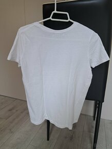 Dámské bílé tričko Pull & Bear vel. S - 4