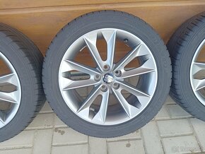 Škoda VW Seat alu kola r16 7j et 43 5x100 215/45/16 - 4