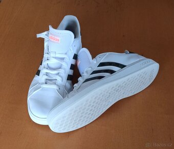 ADIDAS GRAND COURT BASE 2.0 - 4