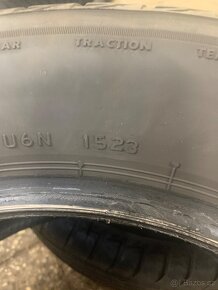 Prodám letní pneu 215/60 R16 Bridgestone Turanza - 4