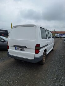 Toyota Hi-Ace 2.5 D4-D 65Kw - 4