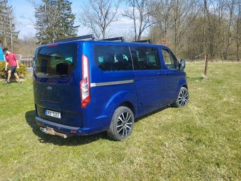 Ford Custom Torneo Titanium - 4