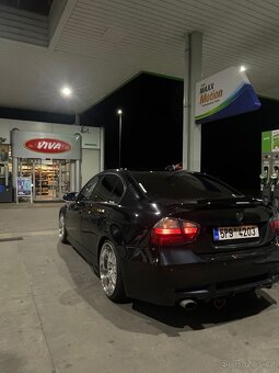 Bmw e90 320d - 4