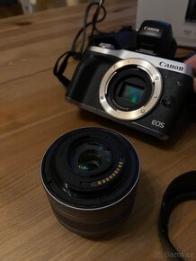 Canon EOS M6 + EF-M 15-45mm IS STM f3.5-6.3 - 4