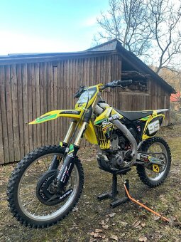 Suzuki RMZ 250 - 4