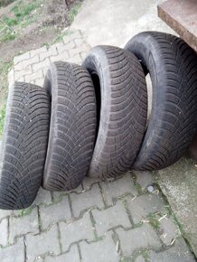 Použité zimní 215/70 R16 - 4