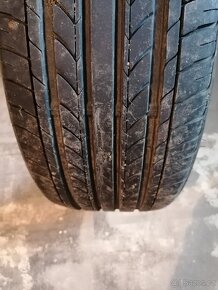 Letní pneu 215 /40 r17 - 4