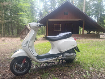 Vespa 125 Sprint - 4