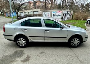 ŠKODA OCTAVIA II, 1.6 MPI, KLIMA, MANUÁL, SERVISNÍ KNÍŽKA - 4