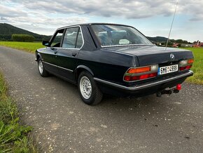 BMW E28 520i automat - 4