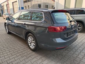 VW Passat B8 2.0TDI 110kW DSG Matrix LED ACC Panorama ERGO - 4