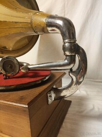 Starožitný troubový gramofon na kliku - 4